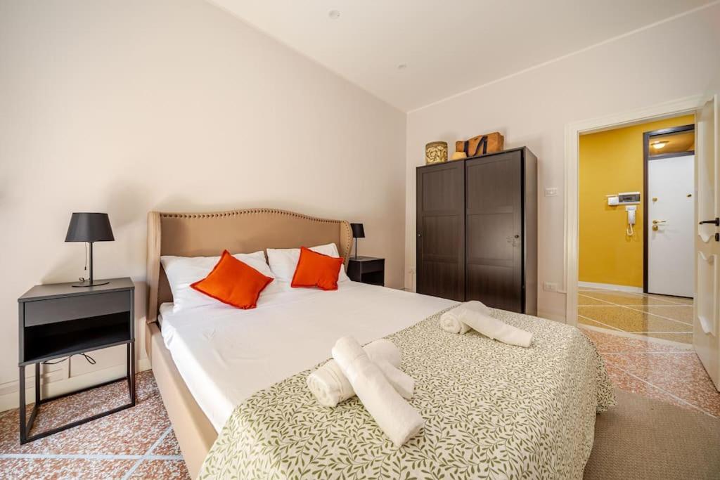 Apartment Casa Con 2 Da Letto E Parcheggio A Bologna